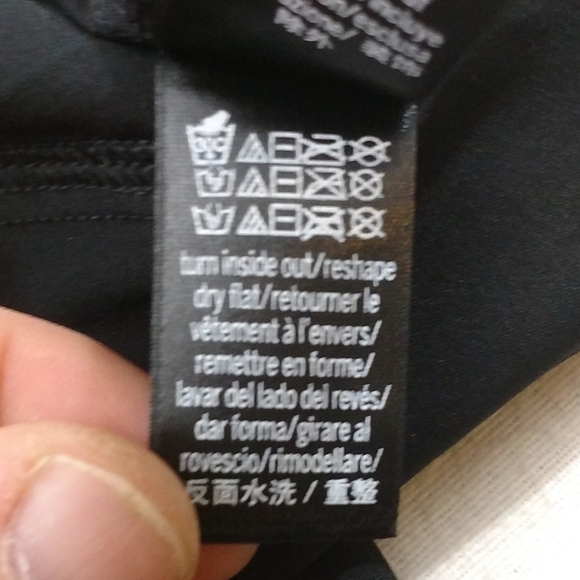 Victoria Sport Black and Reflective Anorak Pullover - Picture 5 of 7
